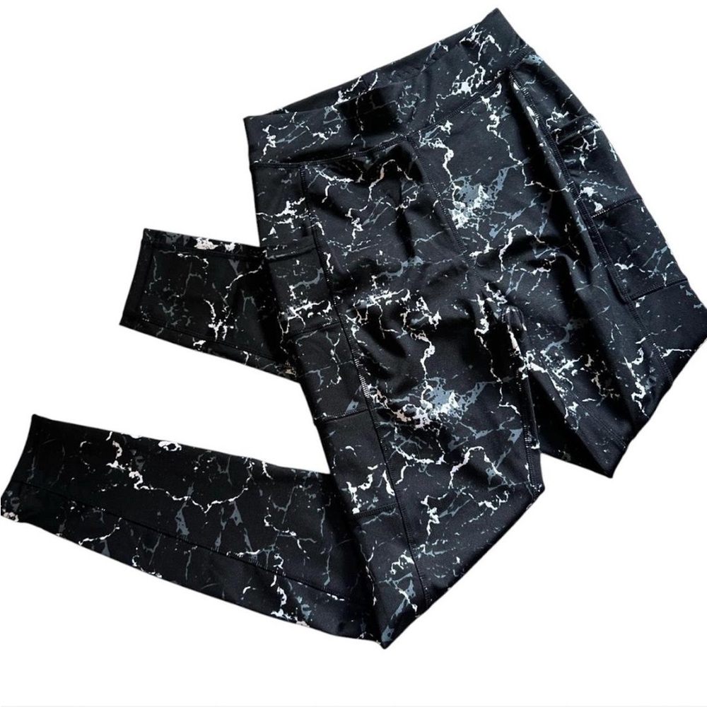 Cheek Boss/Pop Fit Black Marble Workout Pants with Pockets
